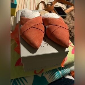 Brand: Sole Society Size: 5 Color: Pale Coral